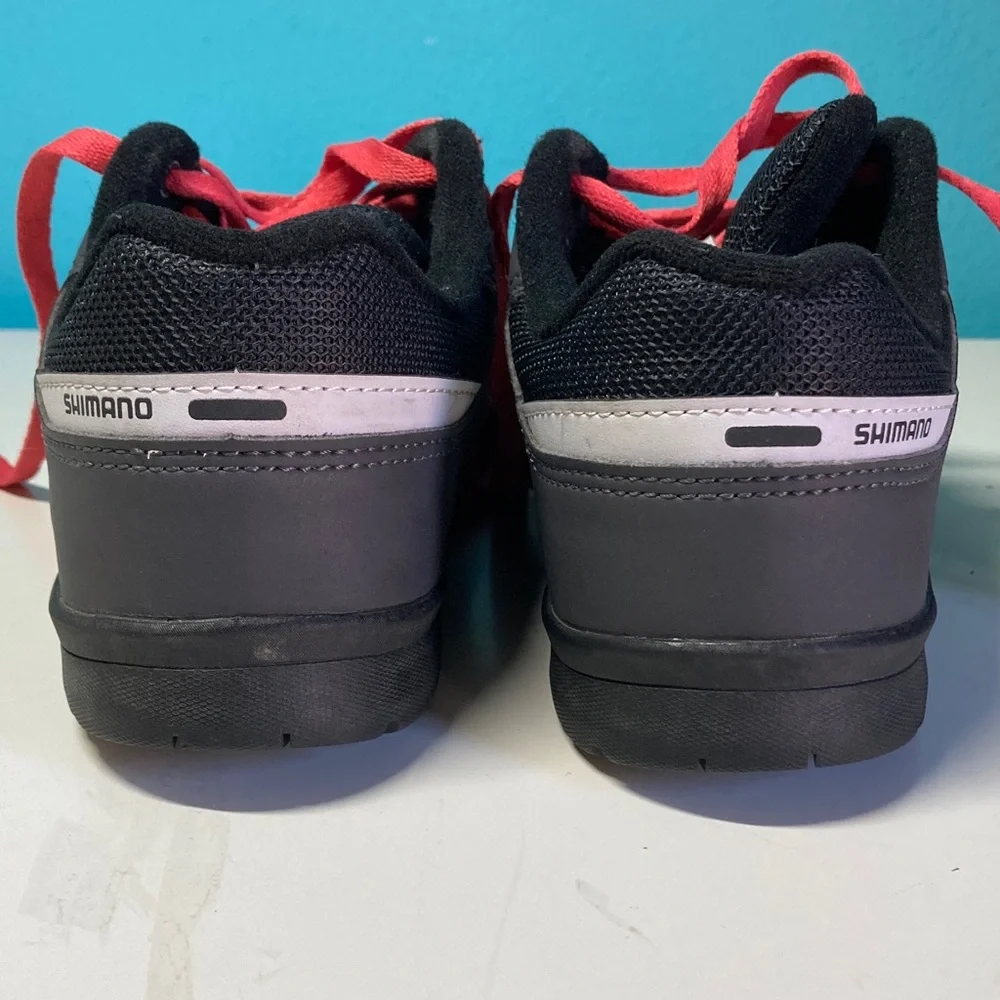 Shimano GRSW 500 Womens Size 38 Athletic Cycling Shoes Gray US Size 7.5